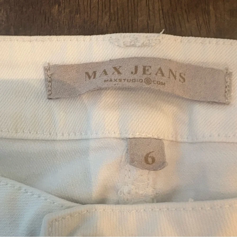 MAX JEANS White Denim Jean Shorts! Wide leg or roll up! Excellent condition! 6
